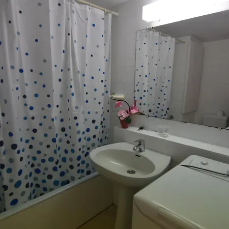 Rnet - 600 Isla De 7-19 Apartment Roses