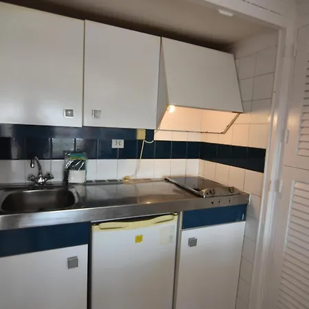 Rnet - 600 Isla De 7-19 Apartment Roses